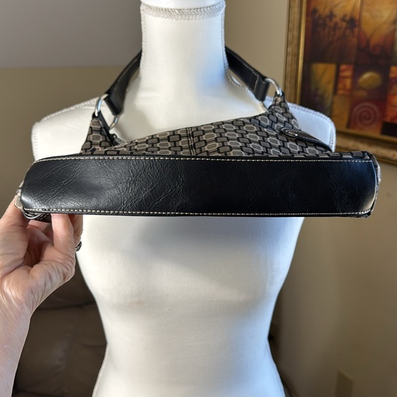 Nine West Chocolate brown and black shoulder bag great condition - Picture 6 of 11